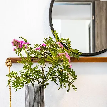 Folia 斯科派洛斯