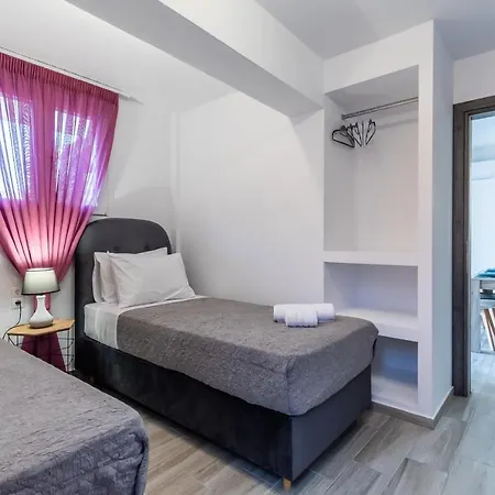Folia * Skopelos Town
